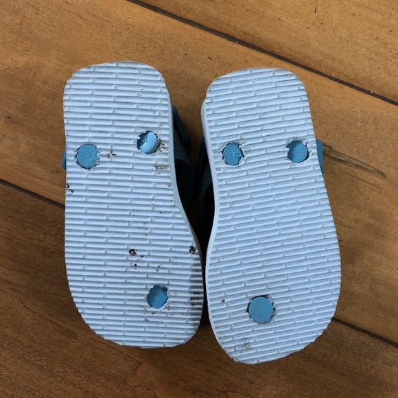 Baby Havaianas flip flops Size 6C (12-18 mos) - Picture 5 of 6
